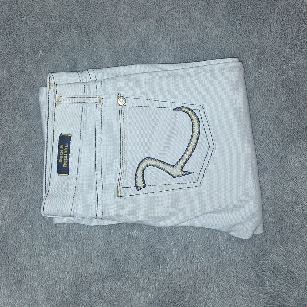 EUC Women's Low-rise Rock & Republic Jeans